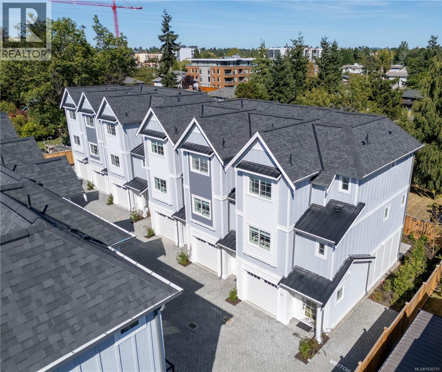 U10 3907 Cedar Hill Rd, Saanich, British Columbia  V8P 3Z8 - Photo 36 - 1030751