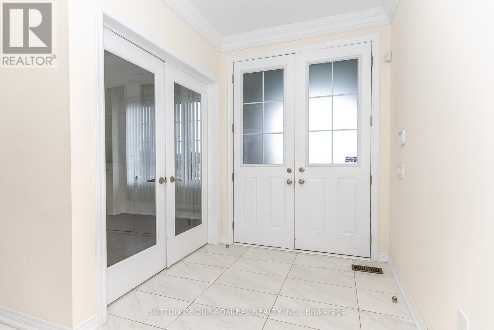 30 Albert Spencer Avenue, Caledon, Ontario  L7C 4G4 - Photo 2 - W13002860