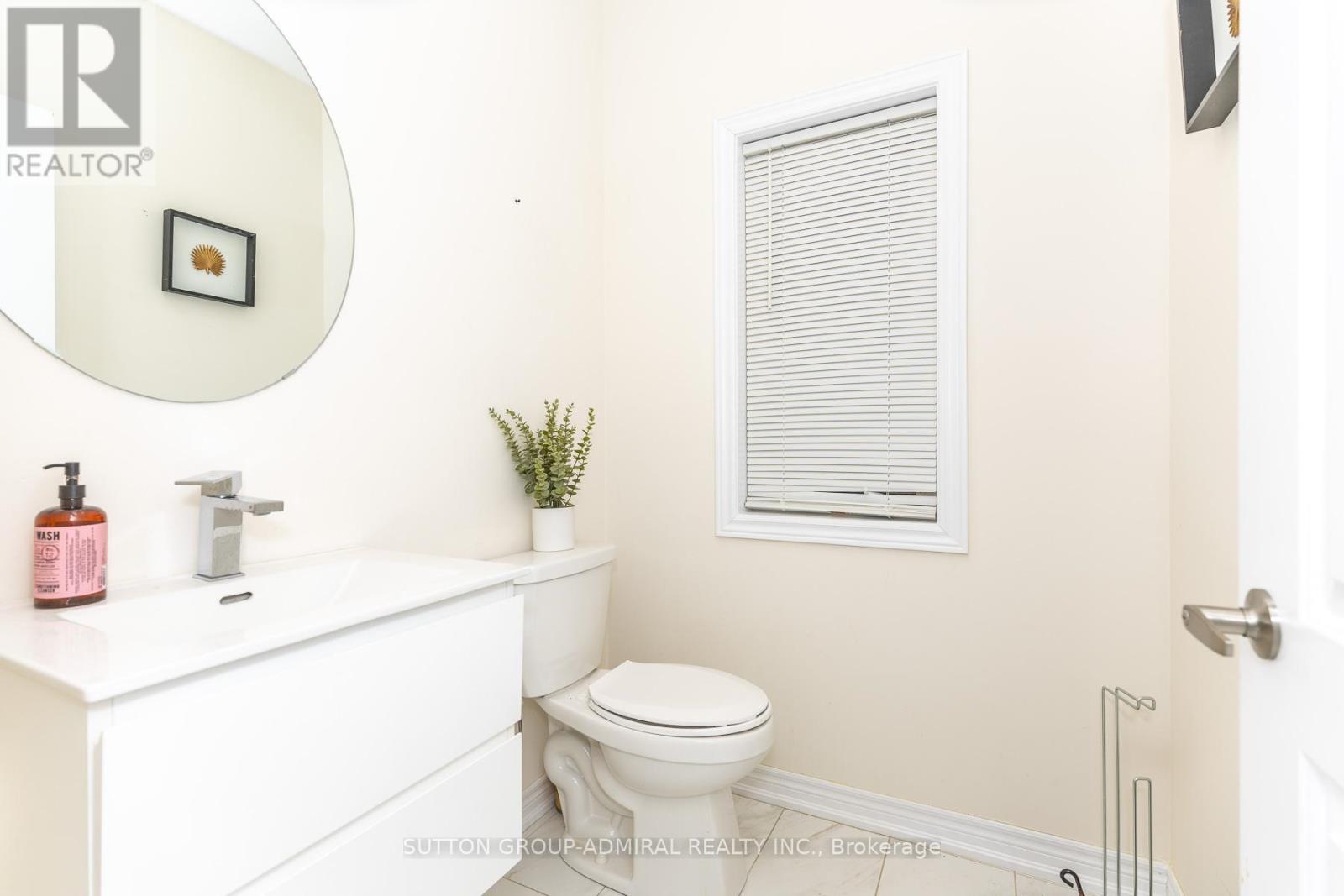 30 Albert Spencer Avenue, Caledon, Ontario  L7C 4G4 - Photo 4 - W13002860