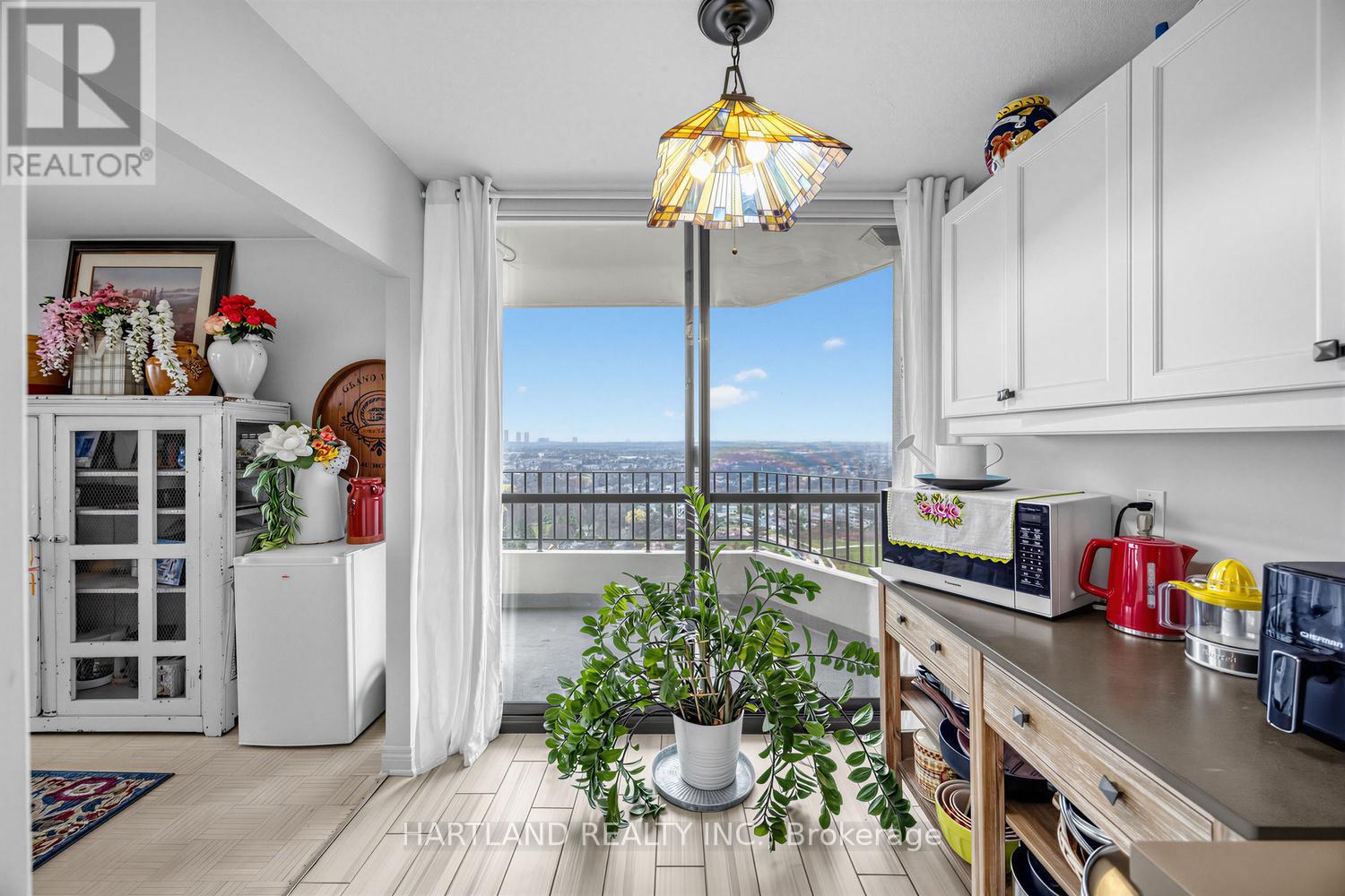 2409 - 1333 Bloor Street, Mississauga, Ontario  L4Y 3T6 - Photo 13 - W13002876