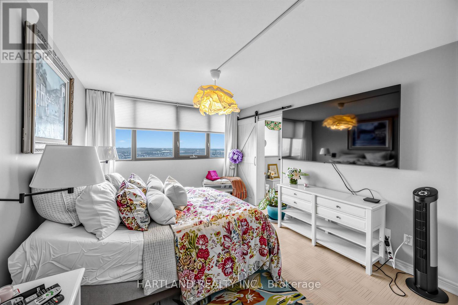 2409 - 1333 Bloor Street, Mississauga, Ontario  L4Y 3T6 - Photo 15 - W13002876