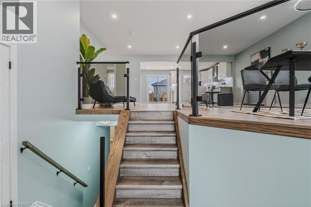 4 Dowden Avenue, Brantford, Ontario  N3T 6N5 - Photo 7 - 40821173