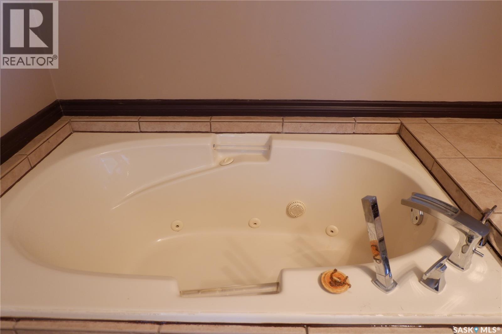 600 Railway Avenue E, Assiniboia, Saskatchewan  S0H 0B0 - Photo 14 - SK033012