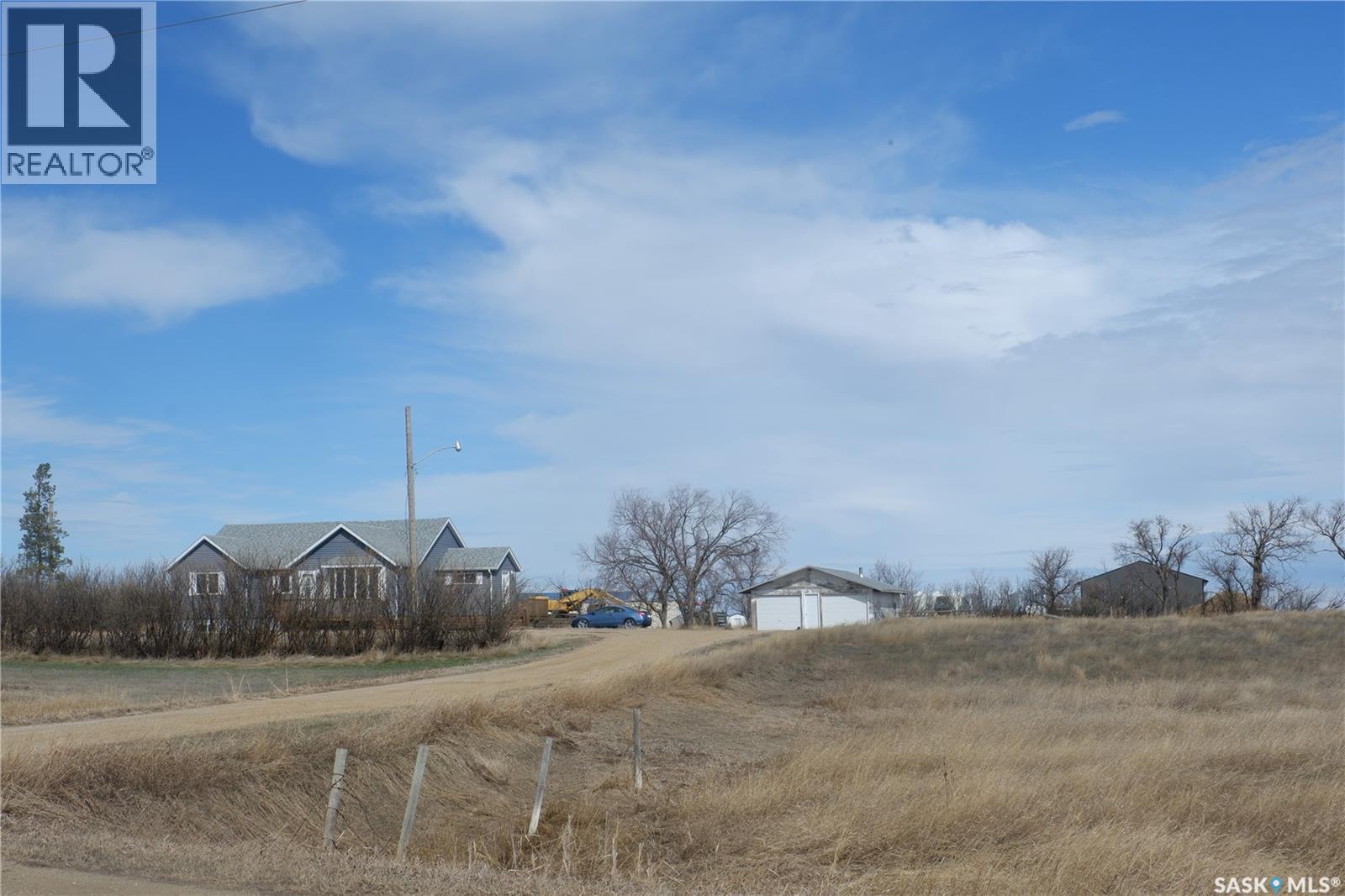 600 Railway Avenue E, Assiniboia, Saskatchewan  S0H 0B0 - Photo 2 - SK033012