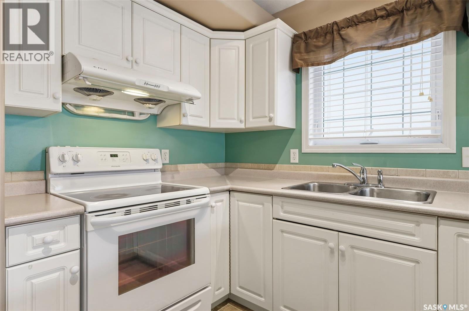 106 Lashyn Cove, Saskatoon, Saskatchewan  S7N 4S2 - Photo 10 - SK032695