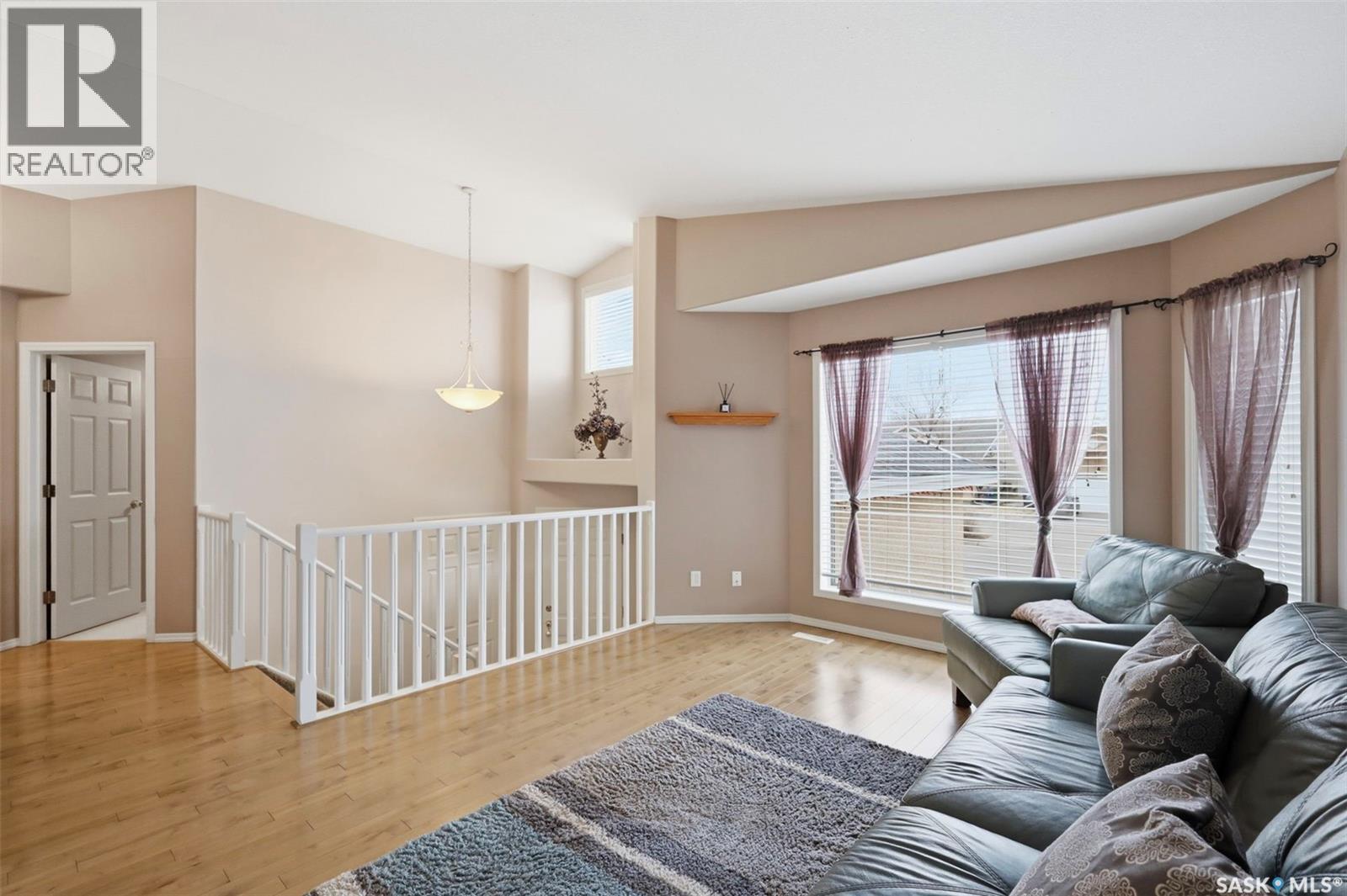 106 Lashyn Cove, Saskatoon, Saskatchewan  S7N 4S2 - Photo 7 - SK032695