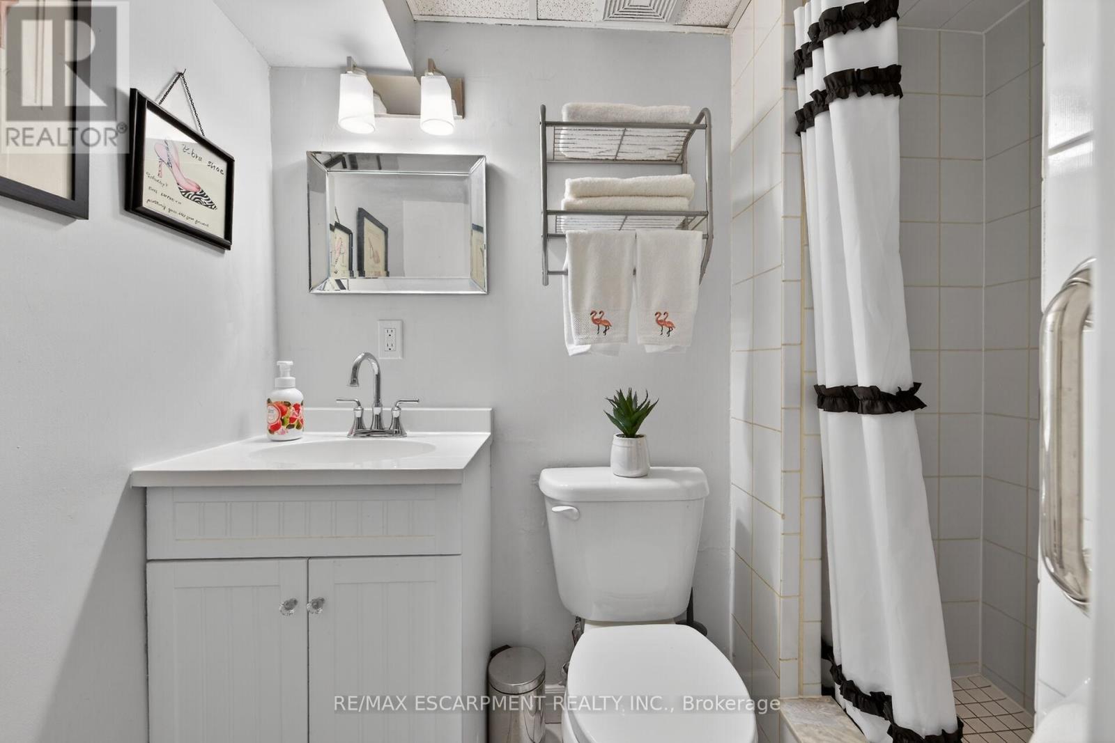 23 Juliebeth Drive, Hamilton, Ontario  L9B 2N6 - Photo 28 - X13002844