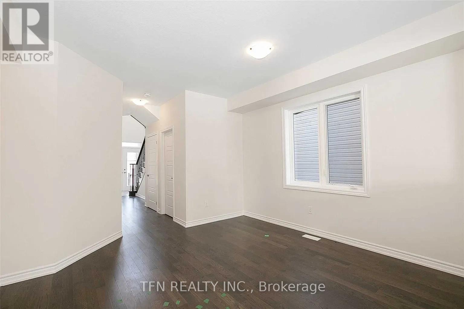 22 Charm Place N, Thorold, Ontario  L2V 0K2 - Photo 12 - X13002888