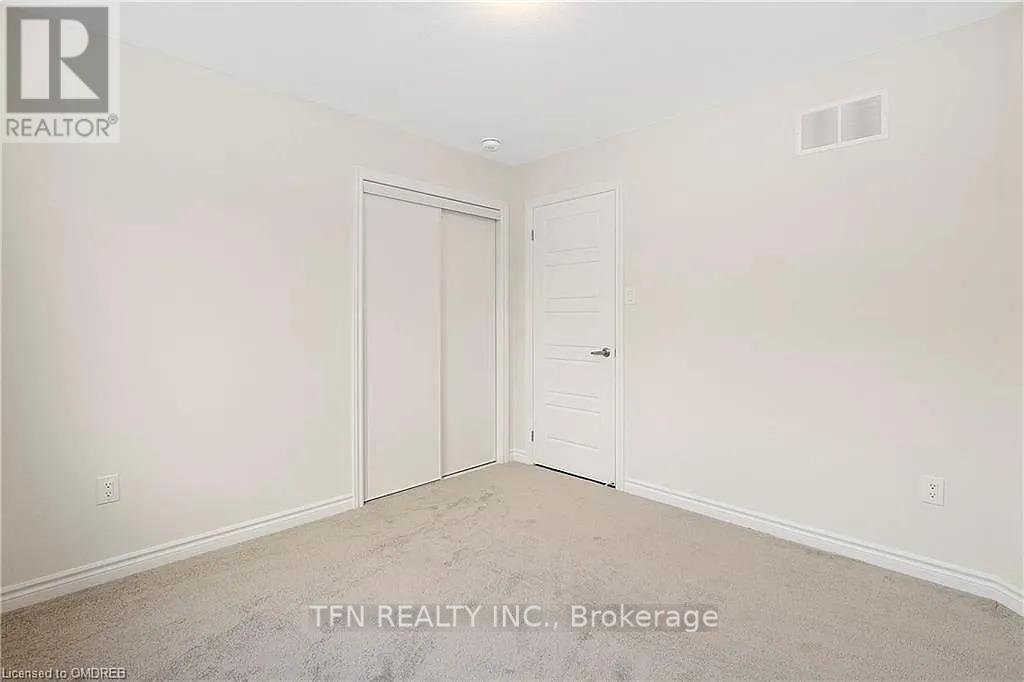 22 Charm Place N, Thorold, Ontario  L2V 0K2 - Photo 17 - X13002888