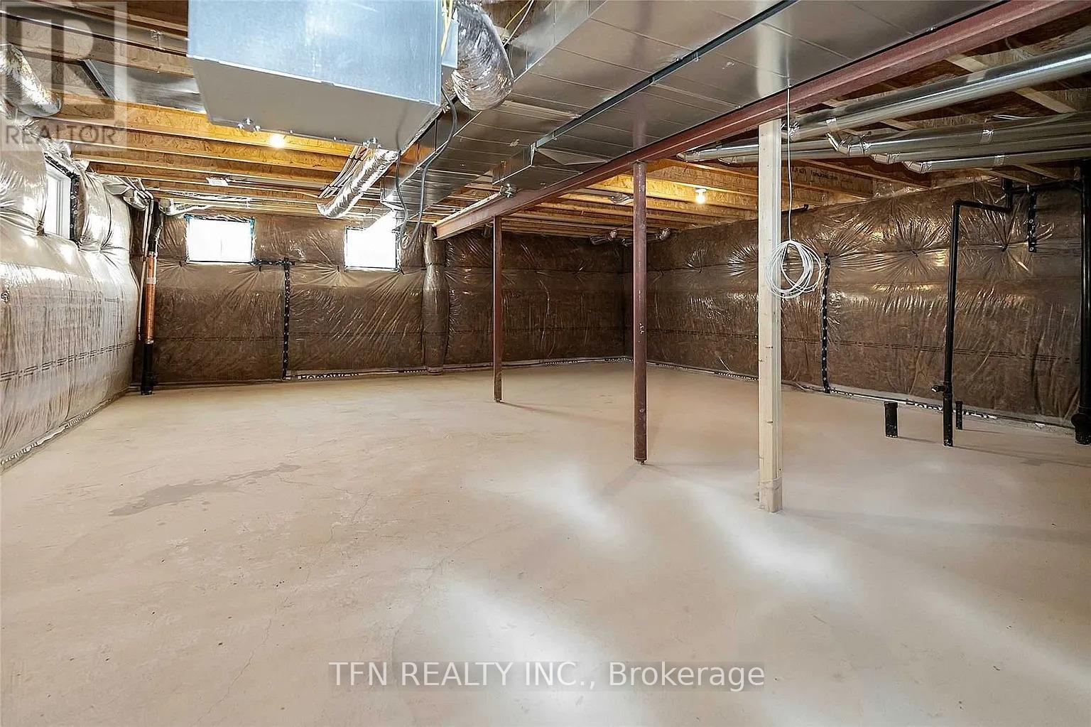 22 Charm Place N, Thorold, Ontario  L2V 0K2 - Photo 32 - X13002888