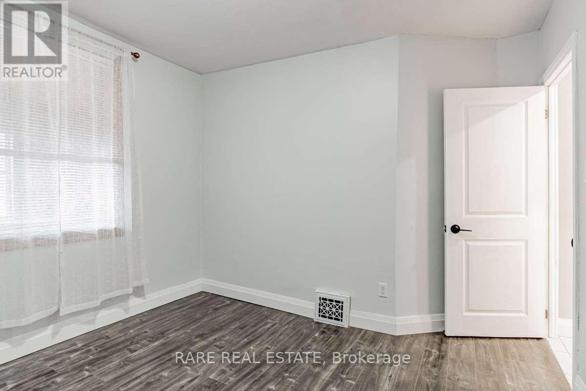 1439 Main Street E, Hamilton, Ontario  L8K 1C4 - Photo 21 - X13002934