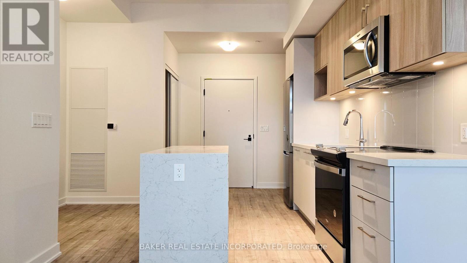 402 - 500 Plains Road E, Burlington, Ontario  L7T 0C8 - Photo 12 - W12998756