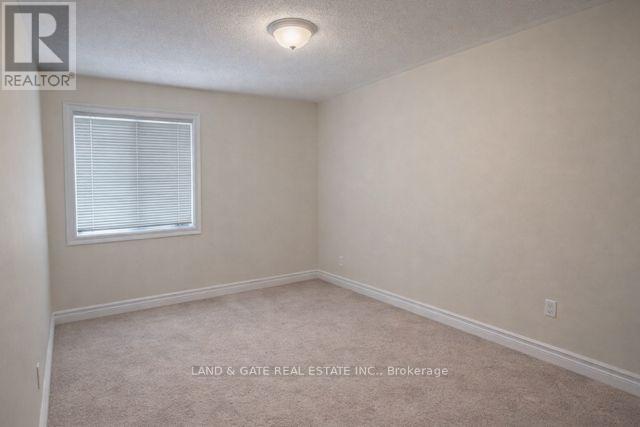 466 Meadowglade Road, Clarington, Ontario  L1E 2W8 - Photo 12 - E13003096