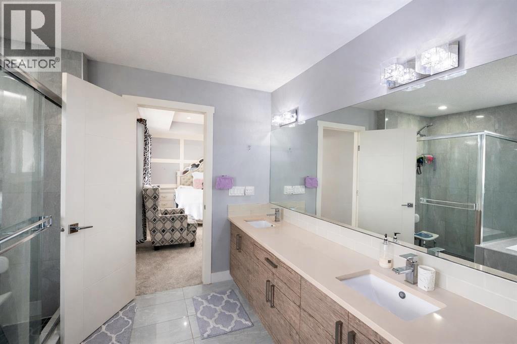 106 Baysprings Gardens SW, Airdrie, Alberta  T4B 5C6 - Photo 36 - A2286948