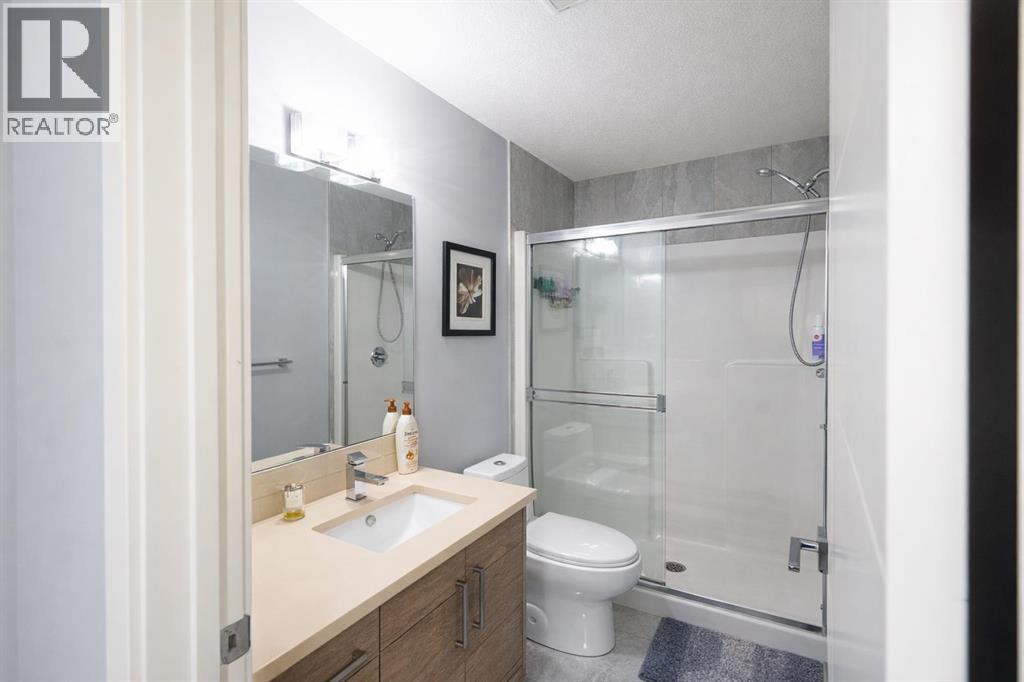 106 Baysprings Gardens SW, Airdrie, Alberta  T4B 5C6 - Photo 29 - A2286948