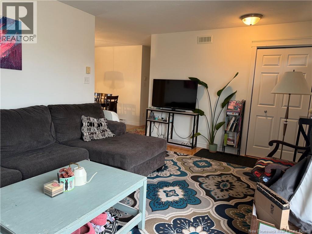 333 Twin Oaks, Moncton, New Brunswick  E1G 4W7 - Photo 4 - NB136696
