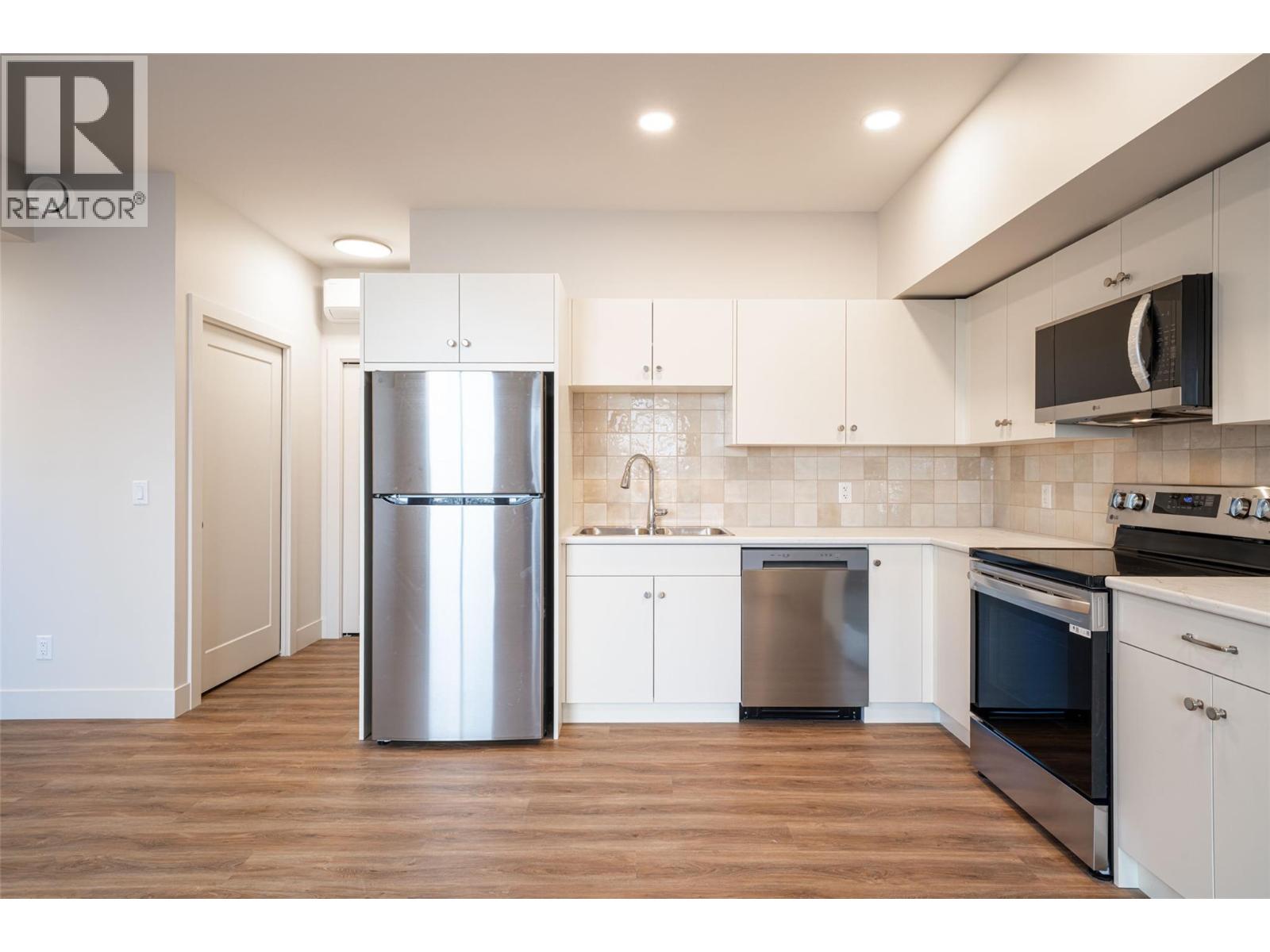 2079 Cortina Drive, Kelowna, British Columbia  V1P 0B2 - Photo 40 - 10381629