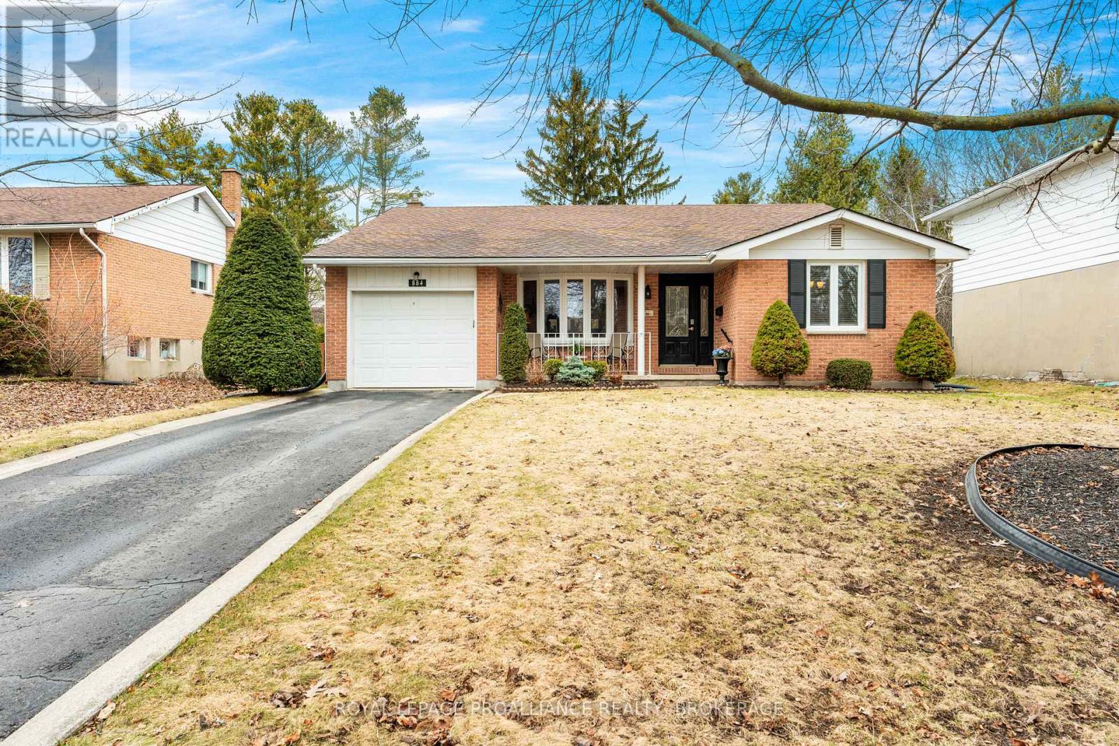 884 Auden Park Drive, Kingston, Ontario  K7M 5R9 - Photo 2 - X13003198