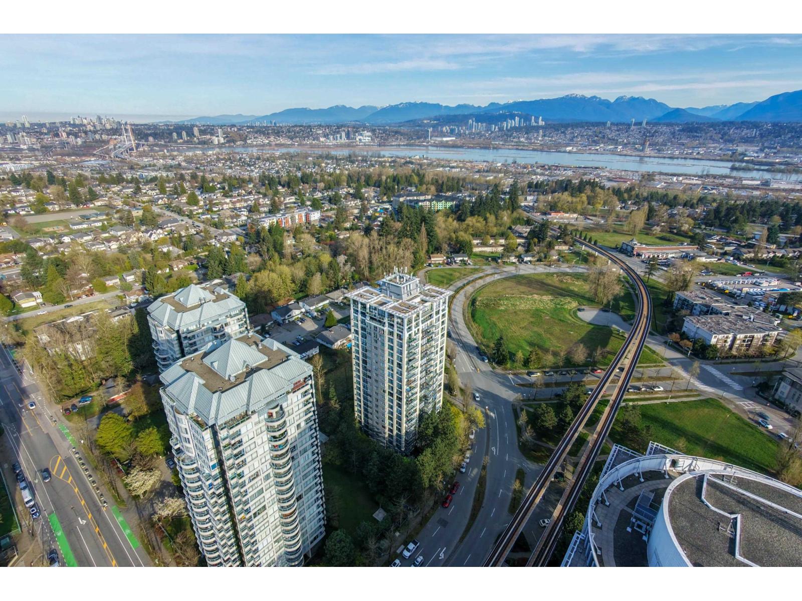 1706 10899 University Drive, Surrey, British Columbia  V3T 5V2 - Photo 3 - R3111622