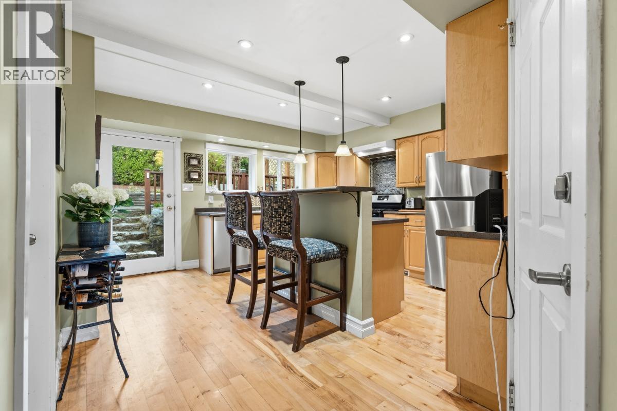 272 Osborne Road E Road, North Vancouver, British Columbia  V7N 1M1 - Photo 9 - R3111678