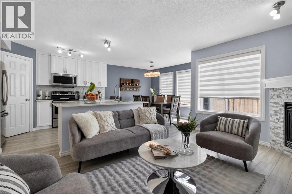 216 Royal Crest View Nw, Calgary, Alberta  T3G 5W4 - Photo 7 - A2301515