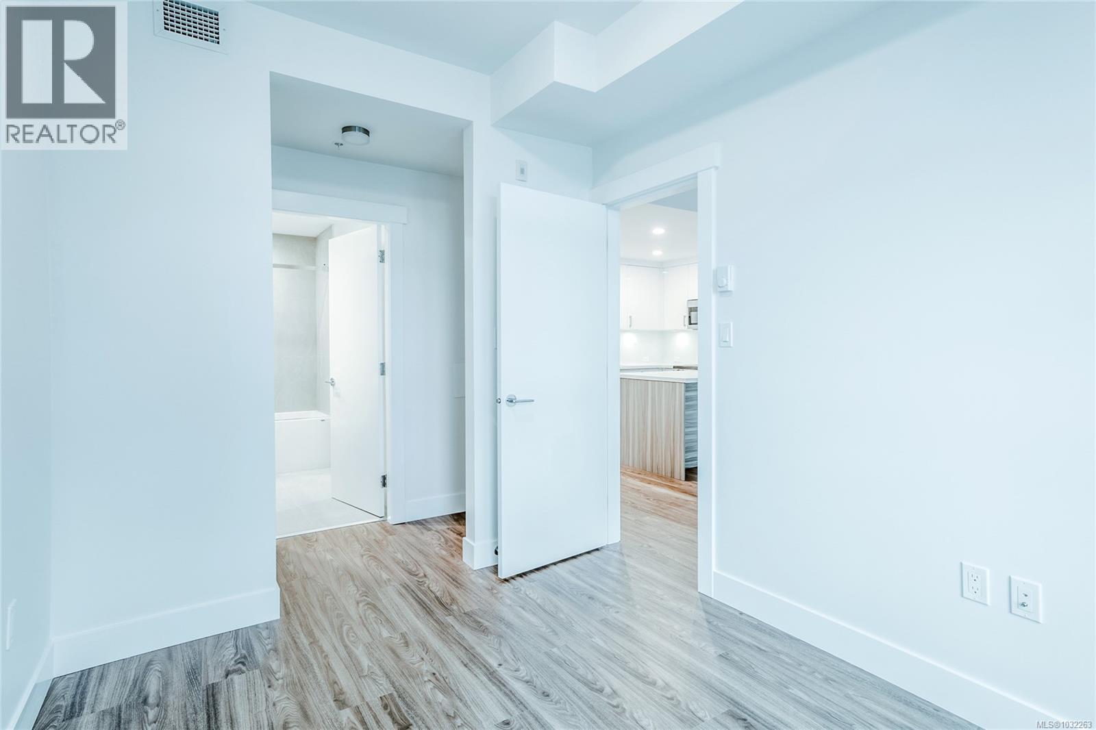 207 6320 Sentinal Dr, Nanaimo, British Columbia  V9V 1W4 - Photo 9 - 1032263