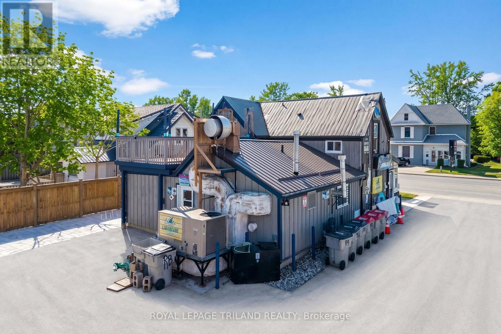 26 Ontario Street S, Lambton Shores, Ontario  N0M 1T0 - Photo 10 - X13003116