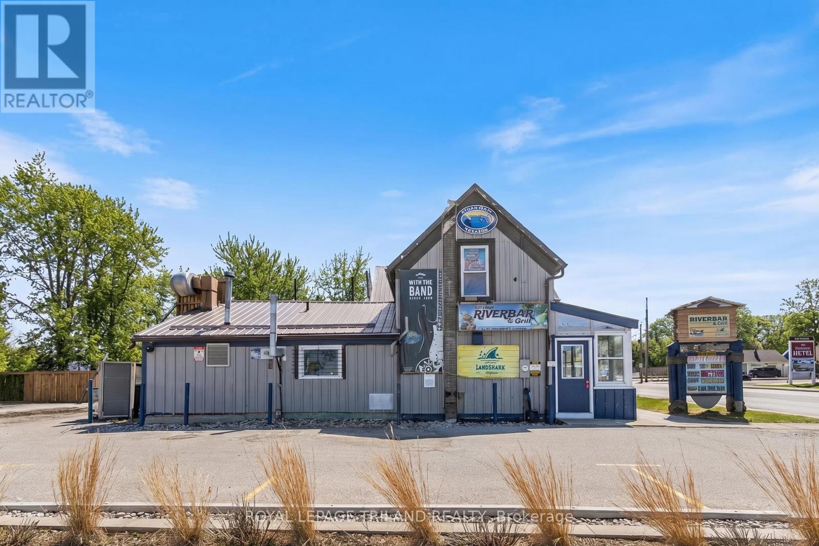 26 Ontario Street S, Lambton Shores, Ontario  N0M 1T0 - Photo 13 - X13003116