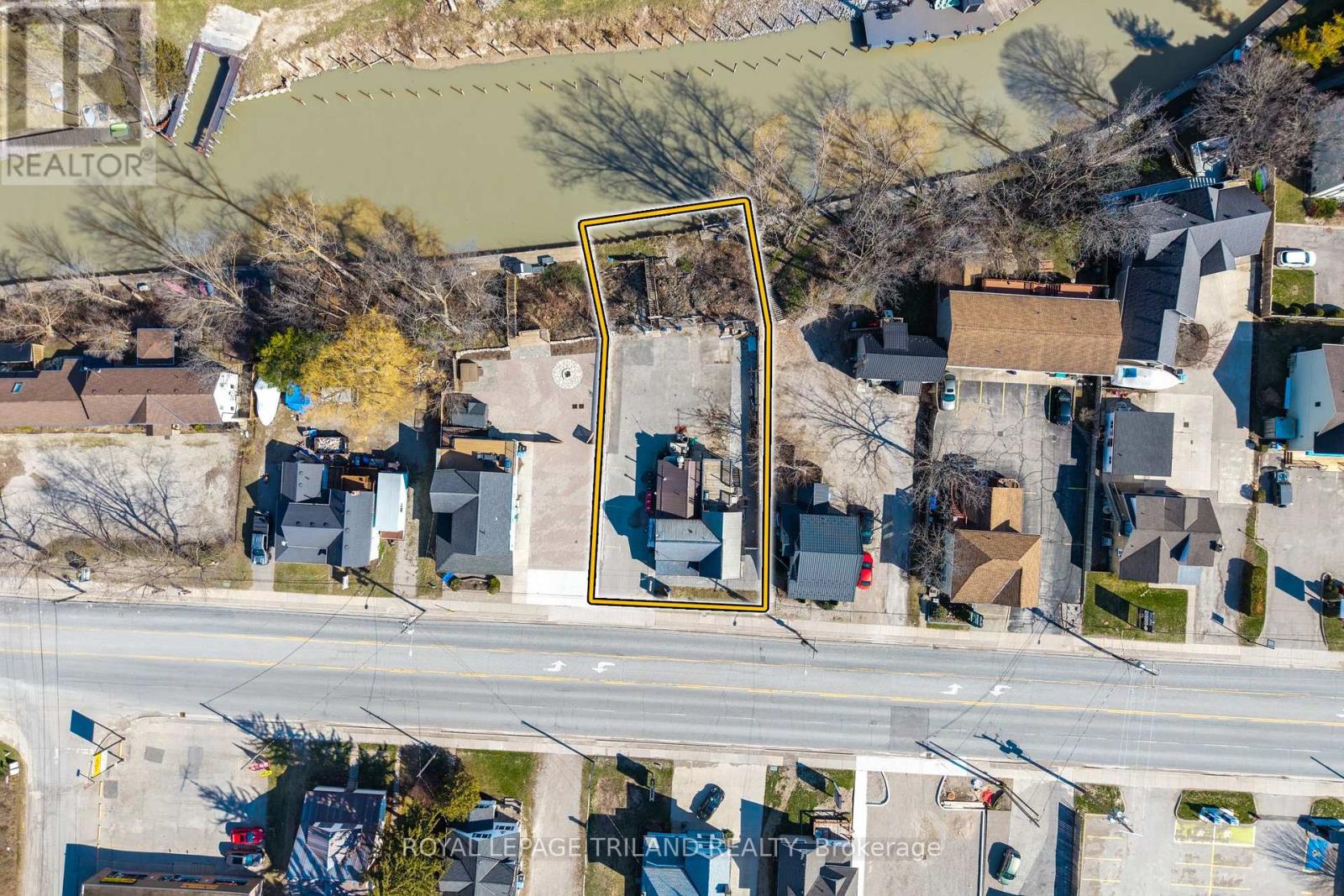 26 Ontario Street S, Lambton Shores, Ontario  N0M 1T0 - Photo 7 - X13003116