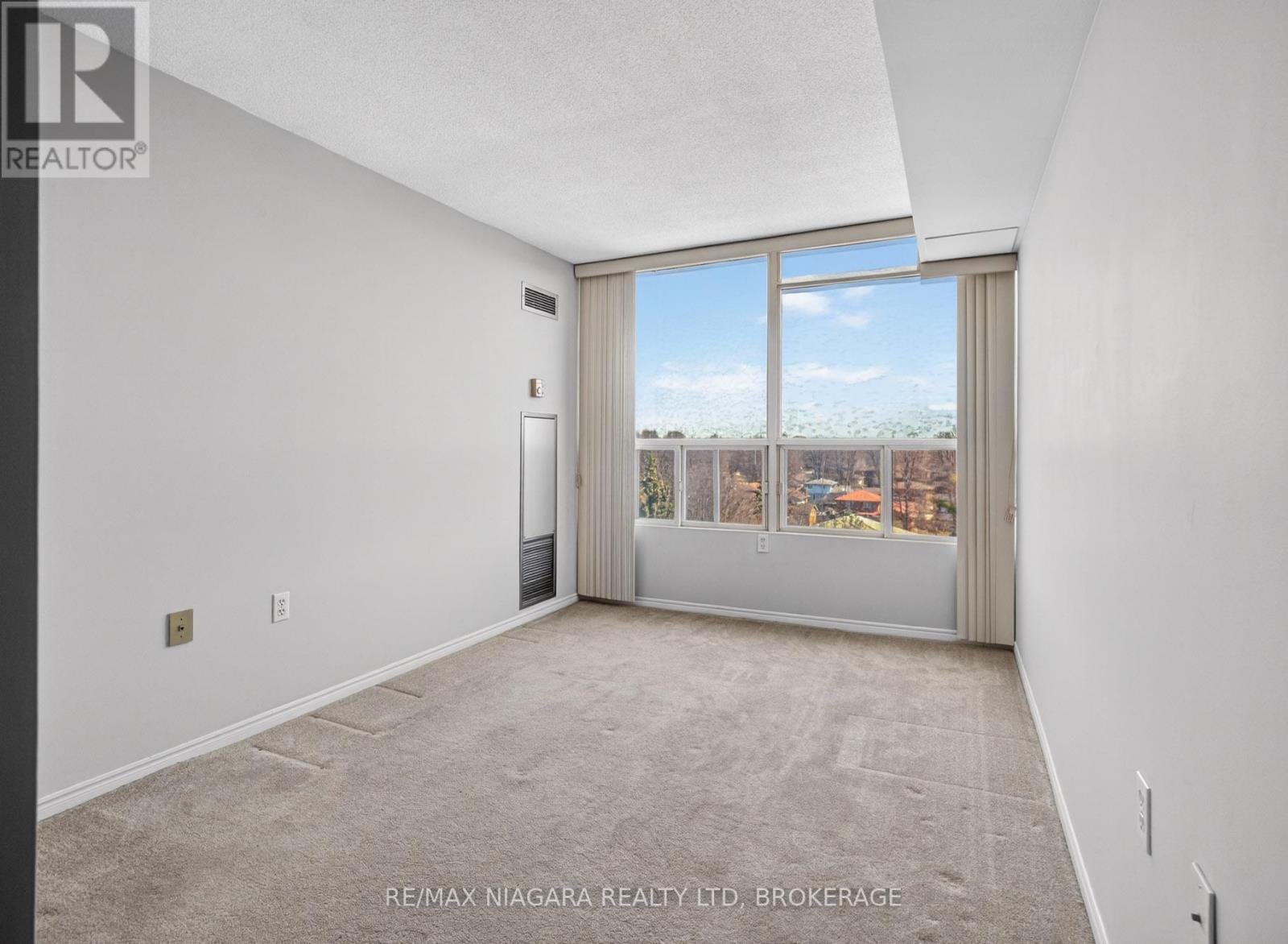 701 - 5100 Dorchester Road, Niagara Falls, Ontario  L2E 7H4 - Photo 22 - X12992582