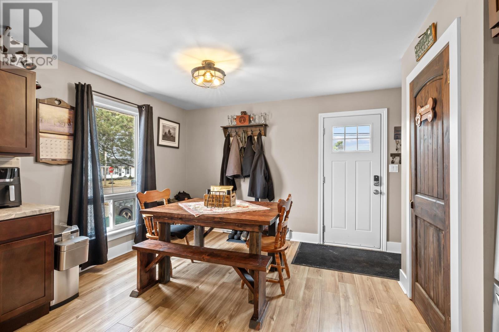 98 Oak Drive, Charlottetown, Prince Edward Island  C1A 7Z1 - Photo 2 - 202607018