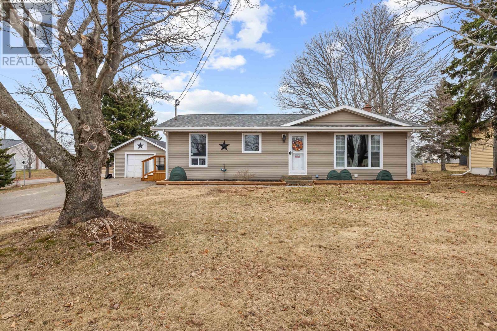 98 Oak Drive, Charlottetown, Prince Edward Island  C1A 7Z1 - Photo 33 - 202607018