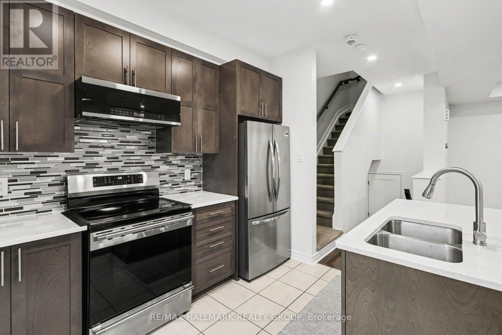 865 Kilbirnie Drive, Ottawa, Ontario  K2J 6G6 - Photo 12 - X13003158