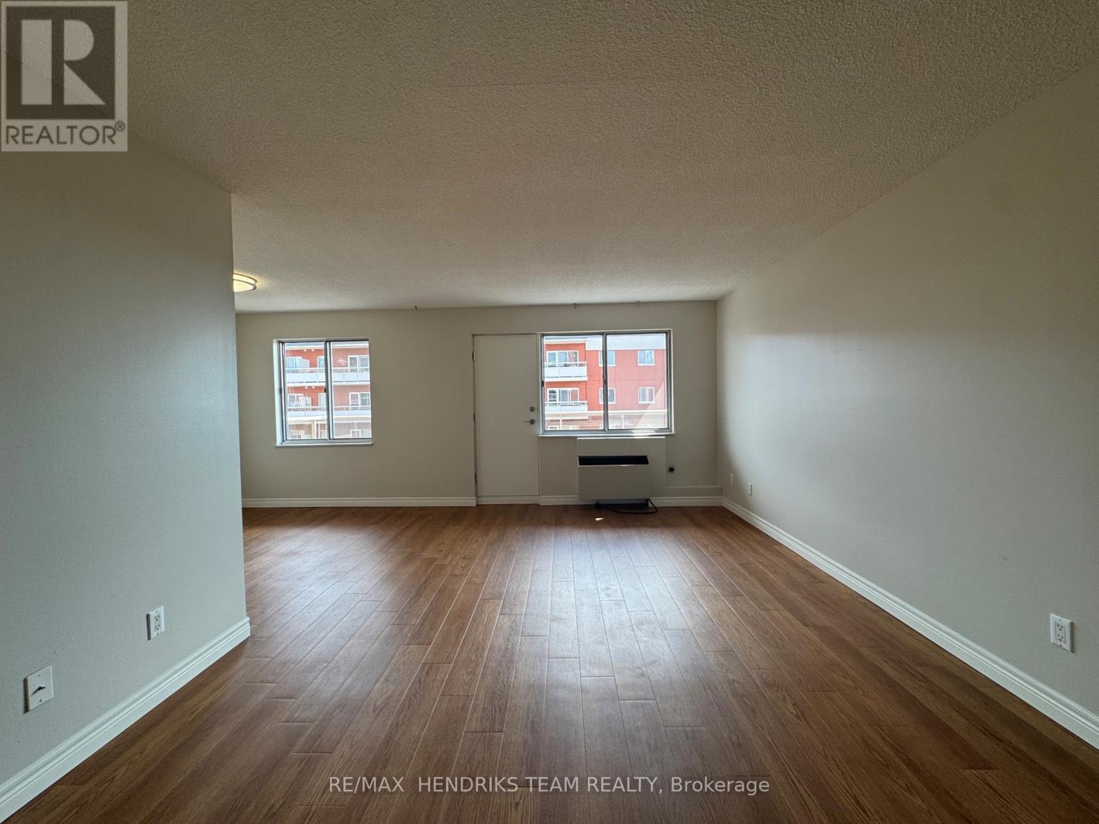 803 - 610 Lake Street, St. Catharines, Ontario  L2N 5T1 - Photo 5 - X13002978