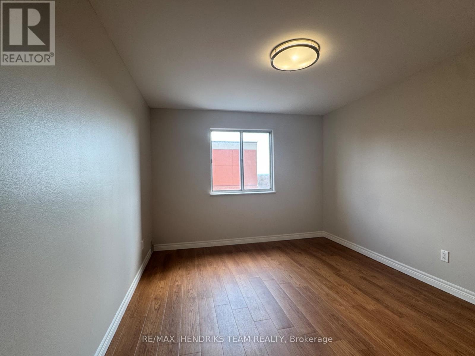 803 - 610 Lake Street, St. Catharines, Ontario  L2N 5T1 - Photo 8 - X13002978