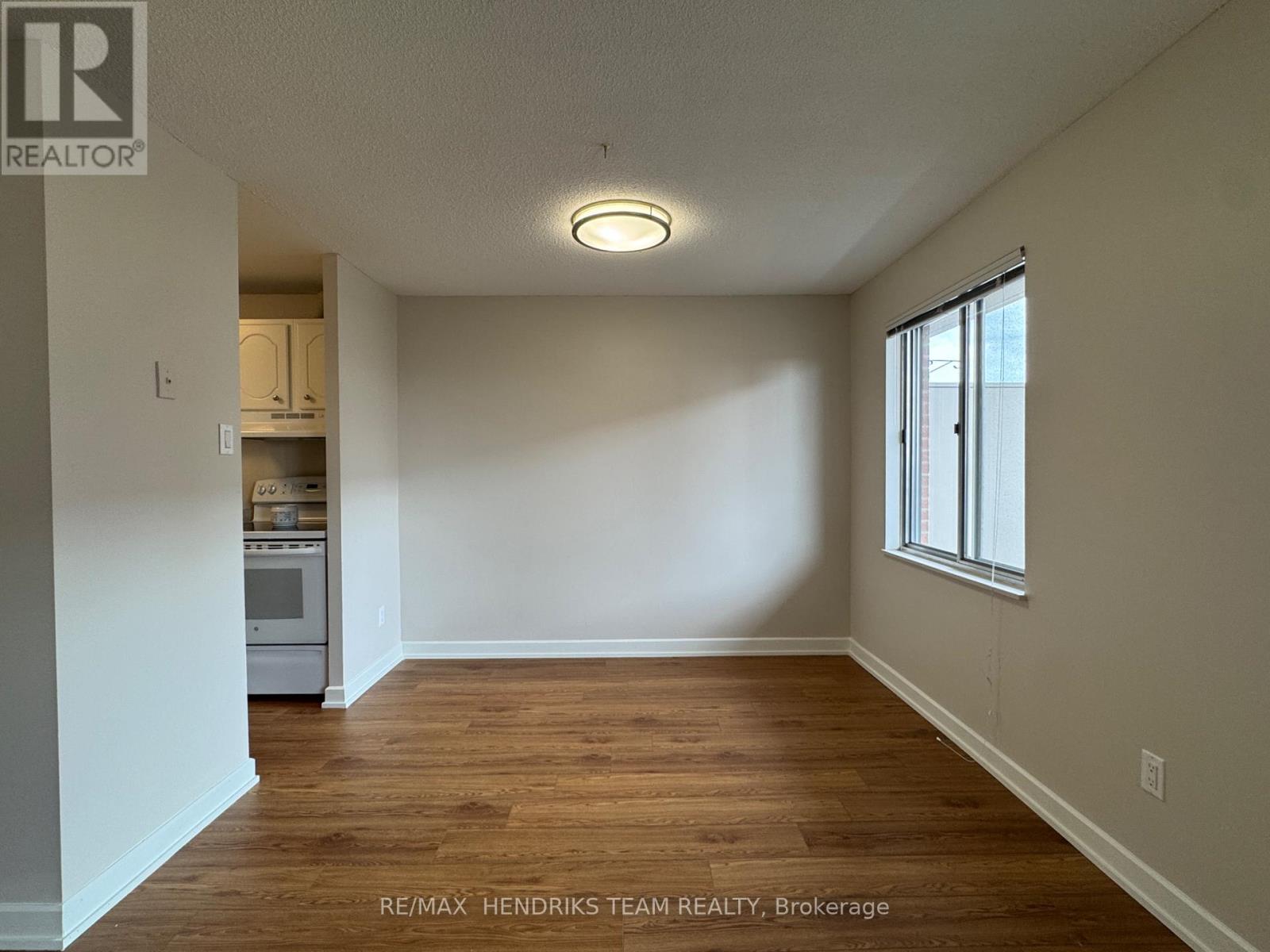 705 - 610 Lake Street, St. Catharines, Ontario  L2N 5T1 - Photo 4 - X13002982