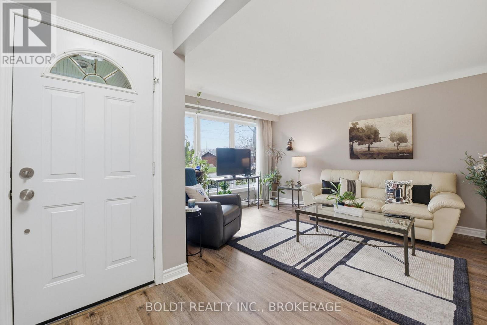 95 Prince Charles Drive, St. Catharines, Ontario  L2N 3Y8 - Photo 10 - X13003162