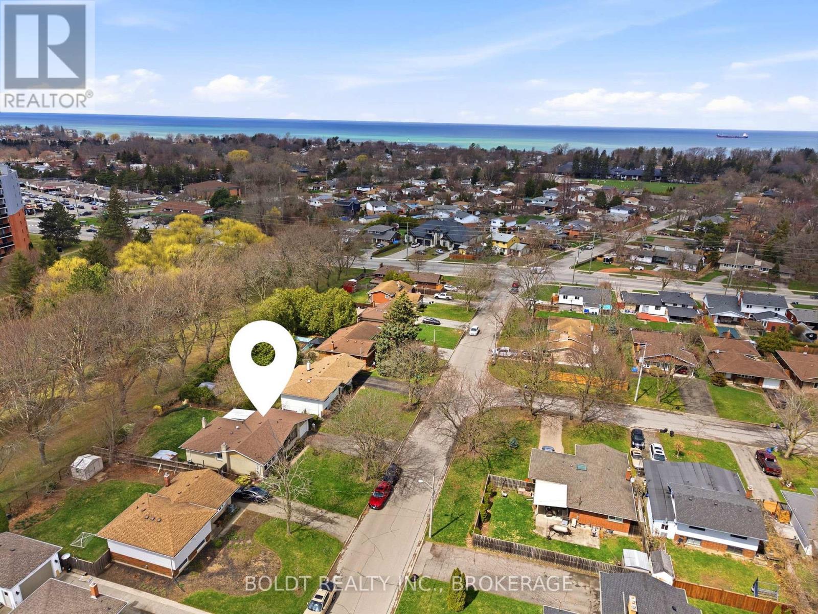 95 Prince Charles Drive, St. Catharines, Ontario  L2N 3Y8 - Photo 4 - X13003162