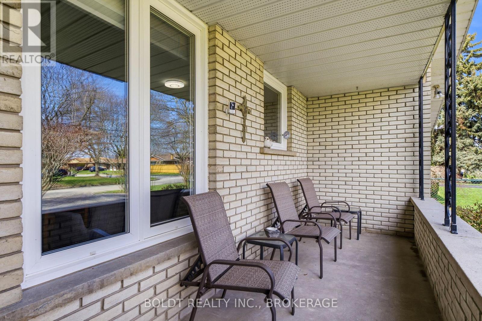 95 Prince Charles Drive, St. Catharines, Ontario  L2N 3Y8 - Photo 8 - X13003162