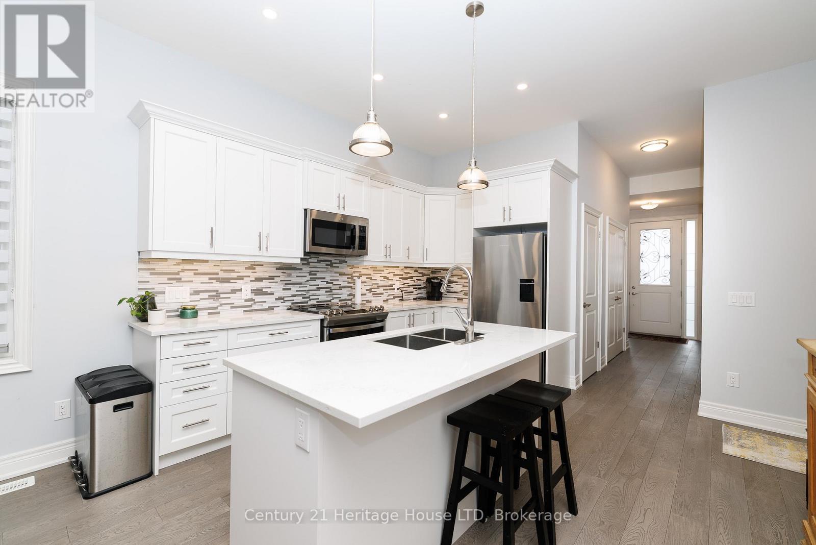 3709 Mathewson Avenue, Fort Erie, Ontario  L0S 1B0 - Photo 4 - X13003172