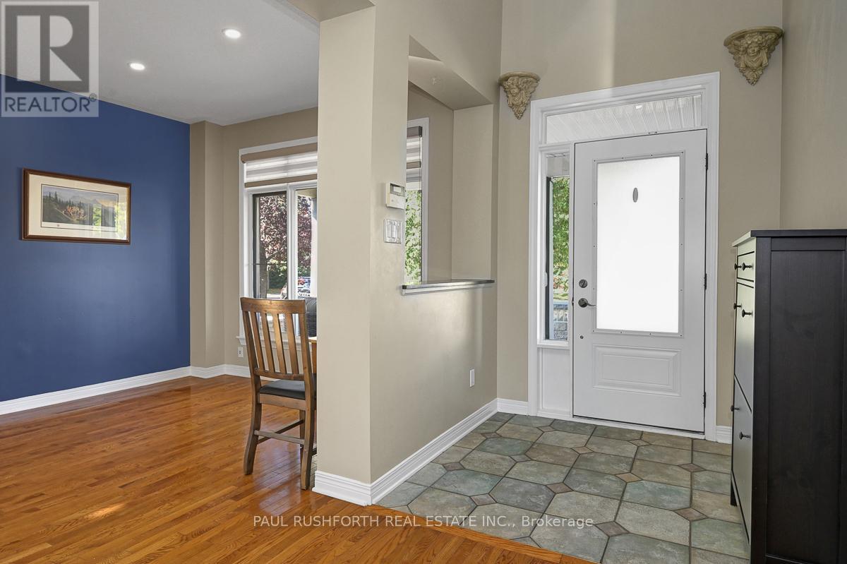 139 Baroness Drive, Ottawa, Ontario K2G 6Z2 - Photo 5 - X12994638