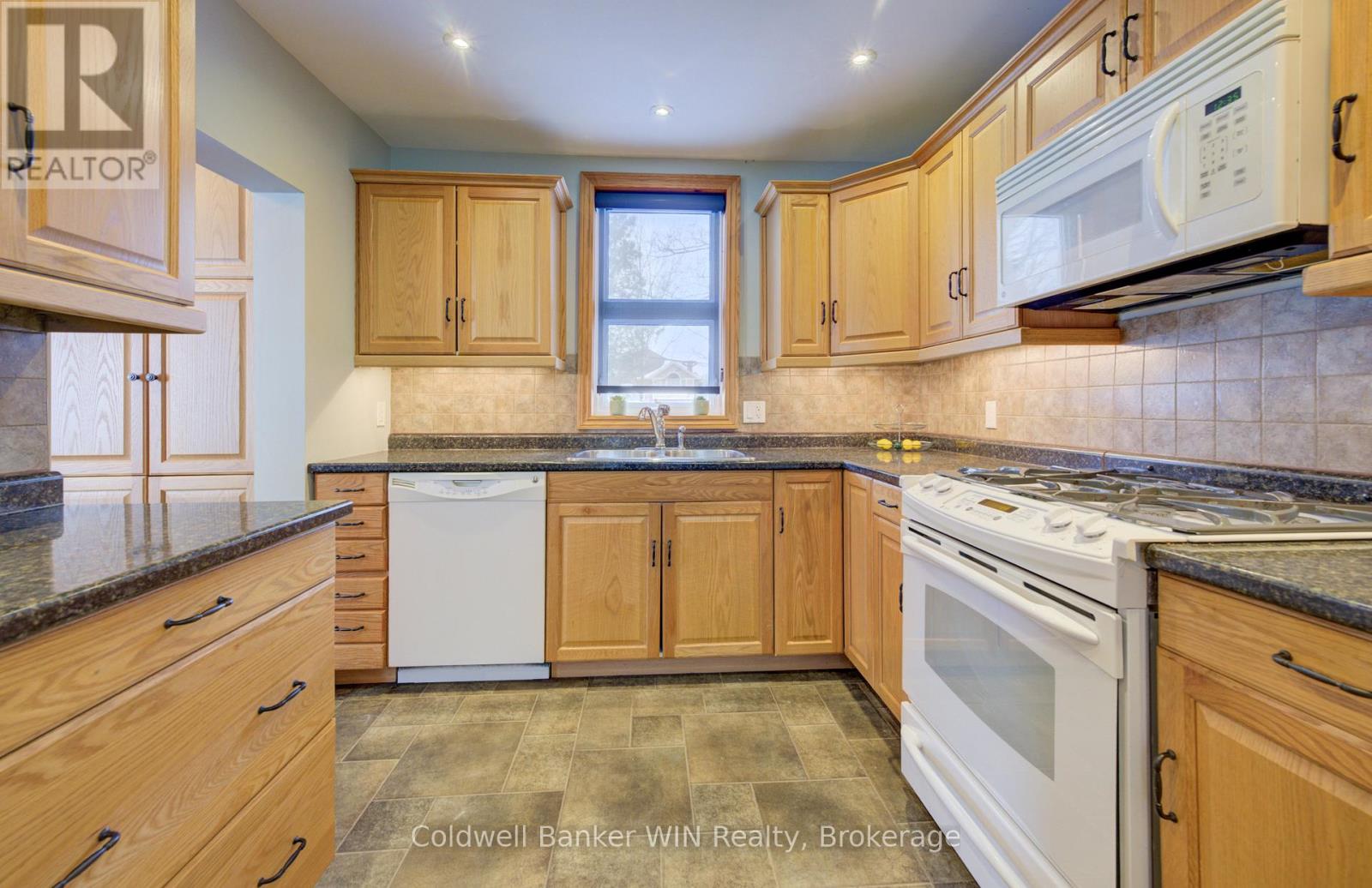 110 Miller Street, Wellington North, Ontario  N0G 2L3 - Photo 11 - X13003086