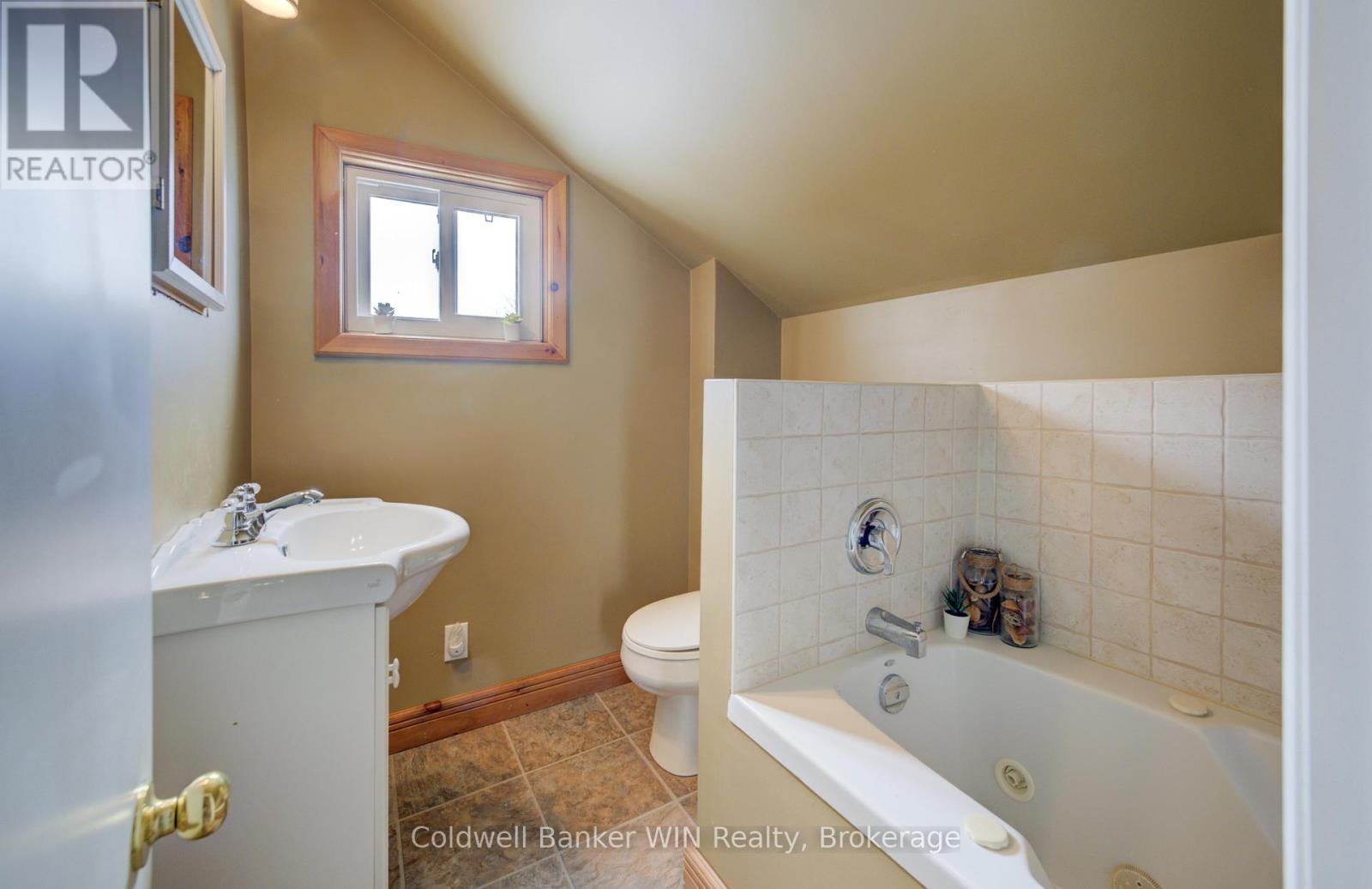 110 Miller Street, Wellington North, Ontario  N0G 2L3 - Photo 27 - X13003086