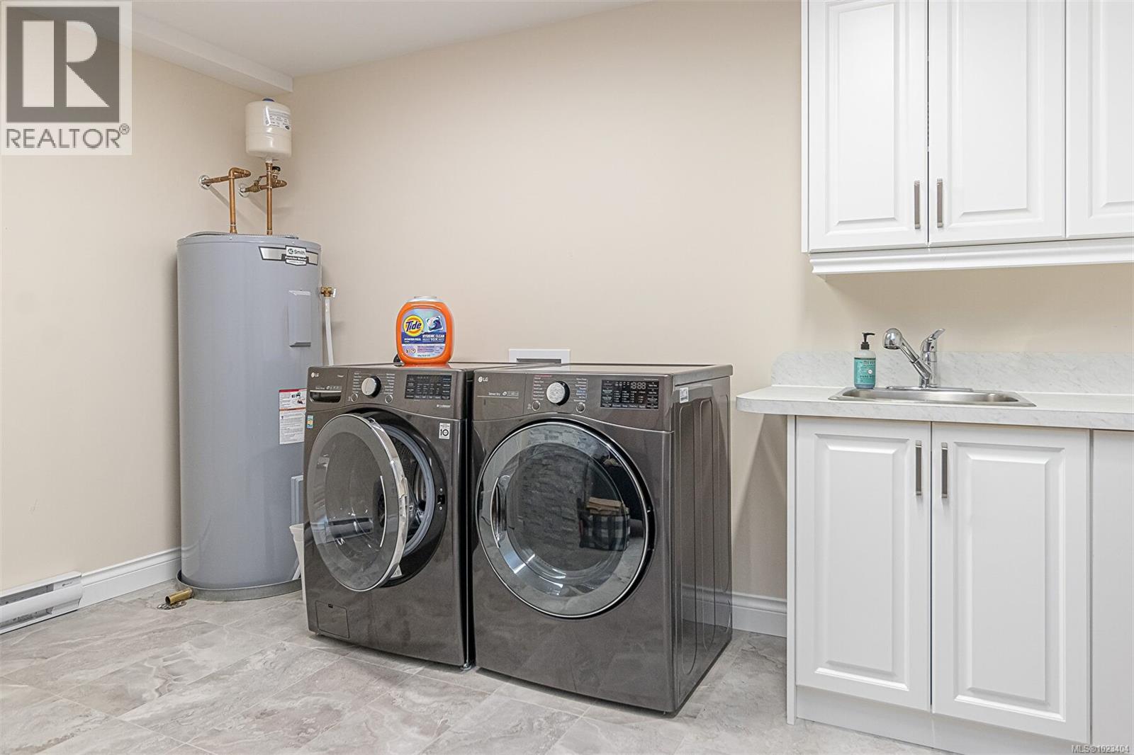 1089 College Dr, Nanaimo, British Columbia  V9R 5X3 - Photo 38 - 1023404