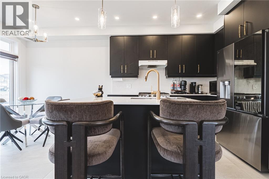 28 Cherry Blossom Heights, Hamilton, Ontario  L9B 0K5 - Photo 6 - 40821084