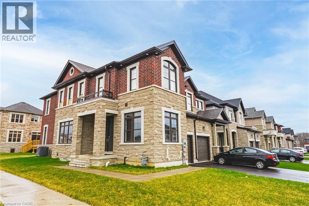 28 Cherry Blossom Heights, Hamilton, Ontario  L9B 0K5 - Photo 3 - 40821084