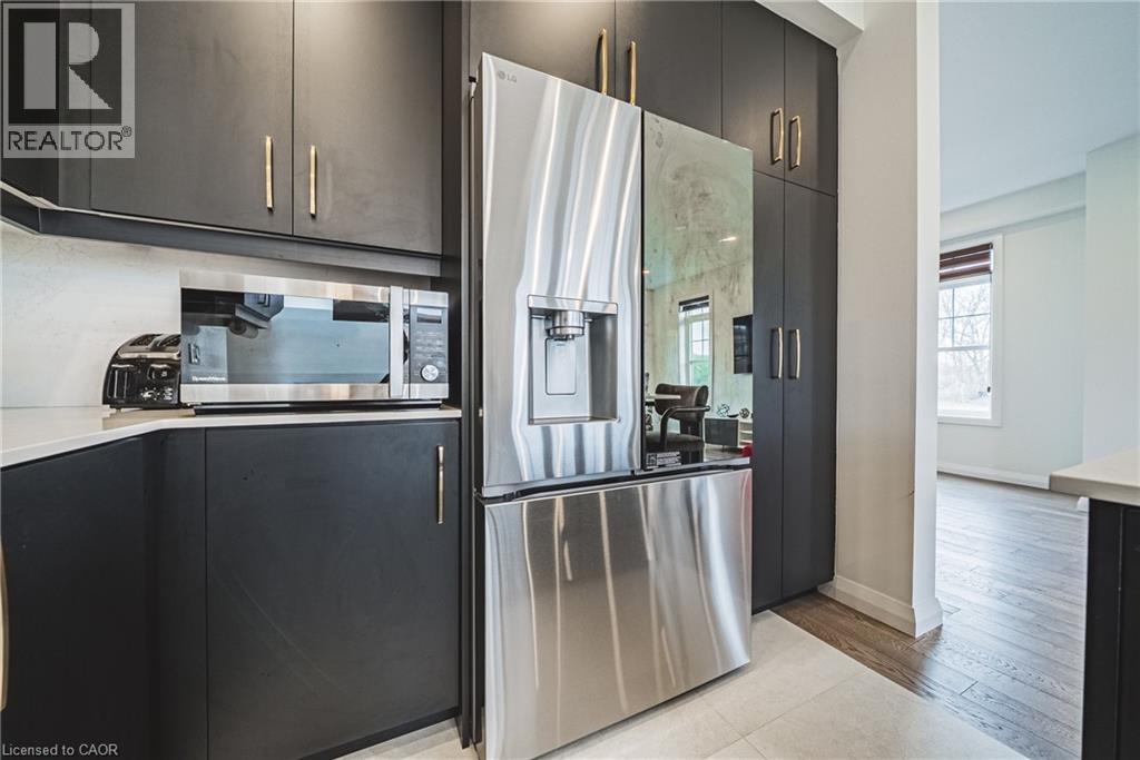 28 Cherry Blossom Heights, Hamilton, Ontario  L9B 0K5 - Photo 11 - 40821084