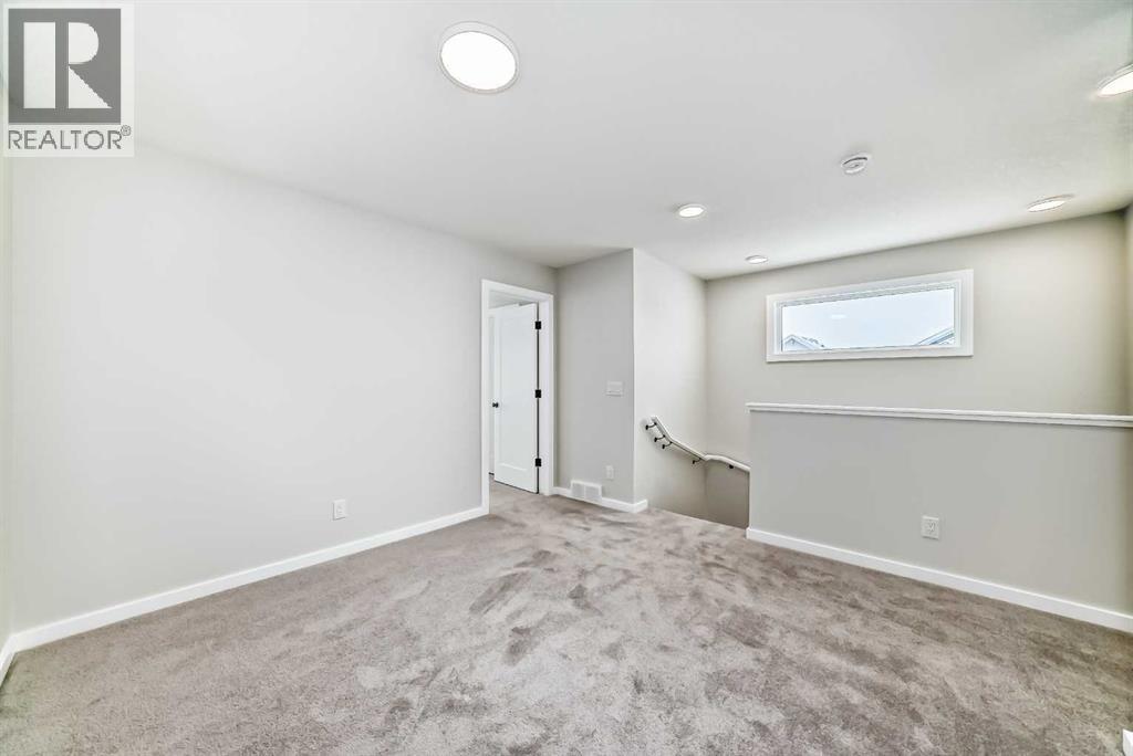 31 Blue Heron Parade Se, Calgary, Alberta  T3S 0W8 - Photo 21 - A2291375
