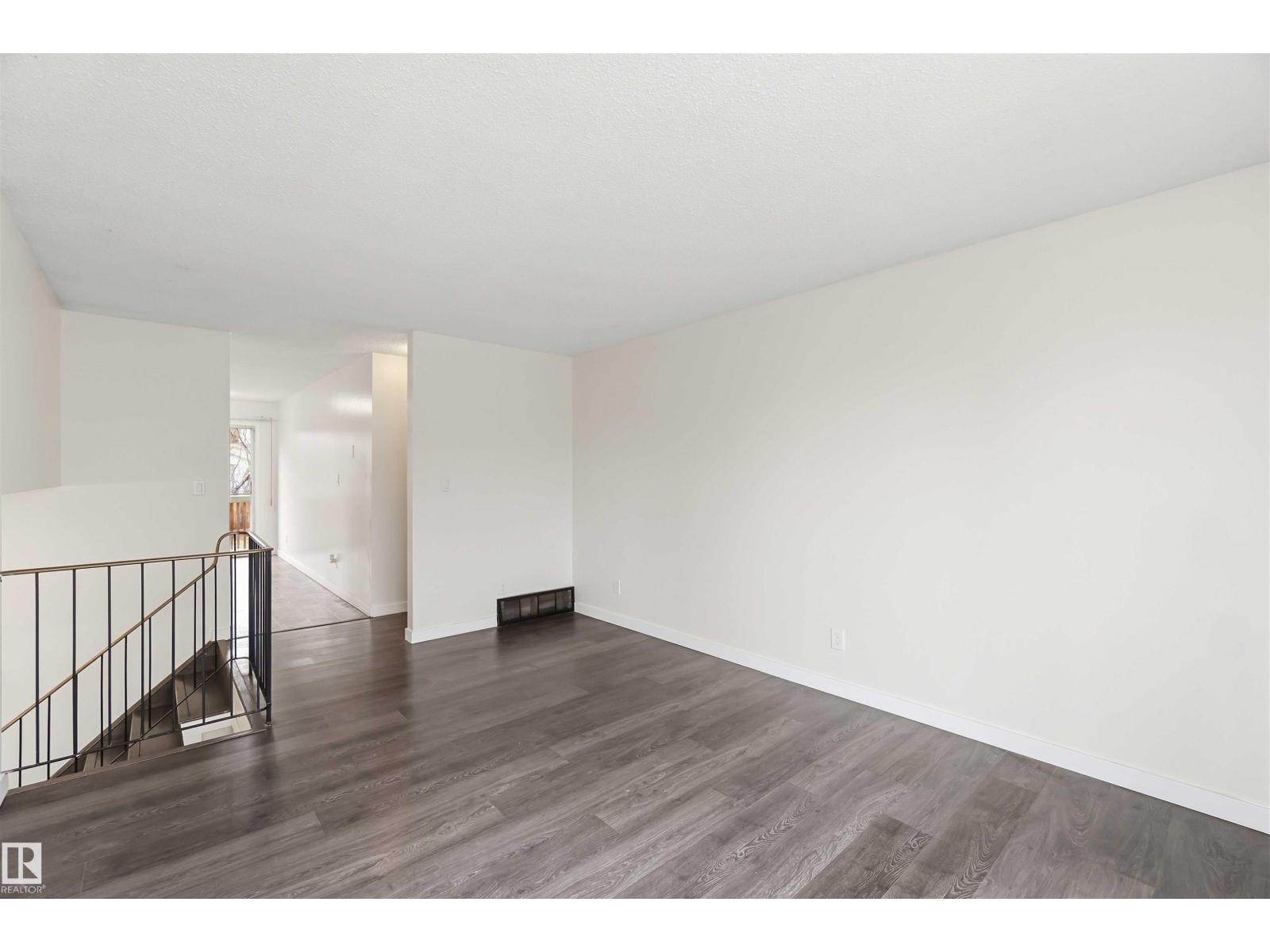 4636 37a Av Nw, Edmonton, Alberta  T6L 3T5 - Photo 12 - E4482404