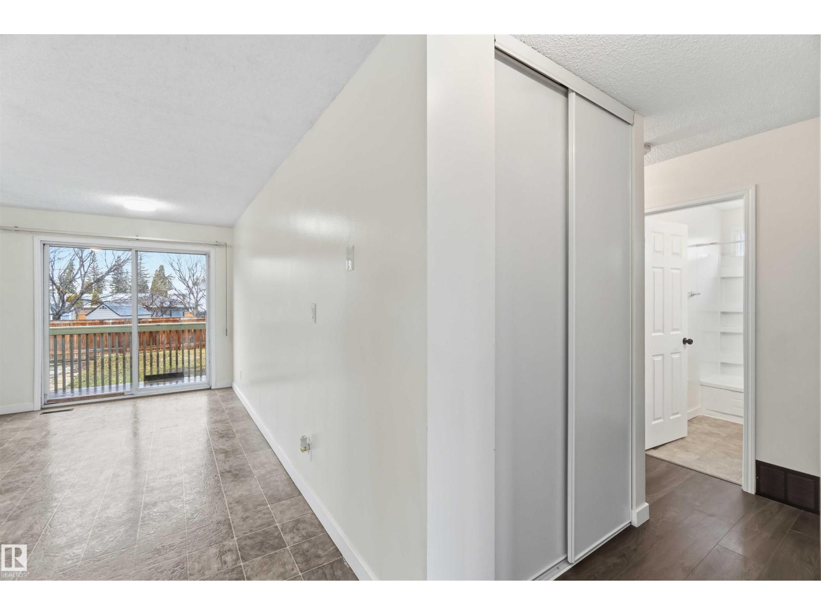 4636 37a Av Nw, Edmonton, Alberta  T6L 3T5 - Photo 15 - E4482404